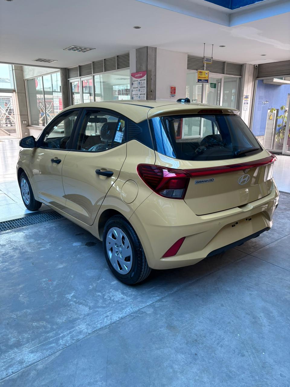 Hyundai Grand I10 Hatchback 1.0 - 2027