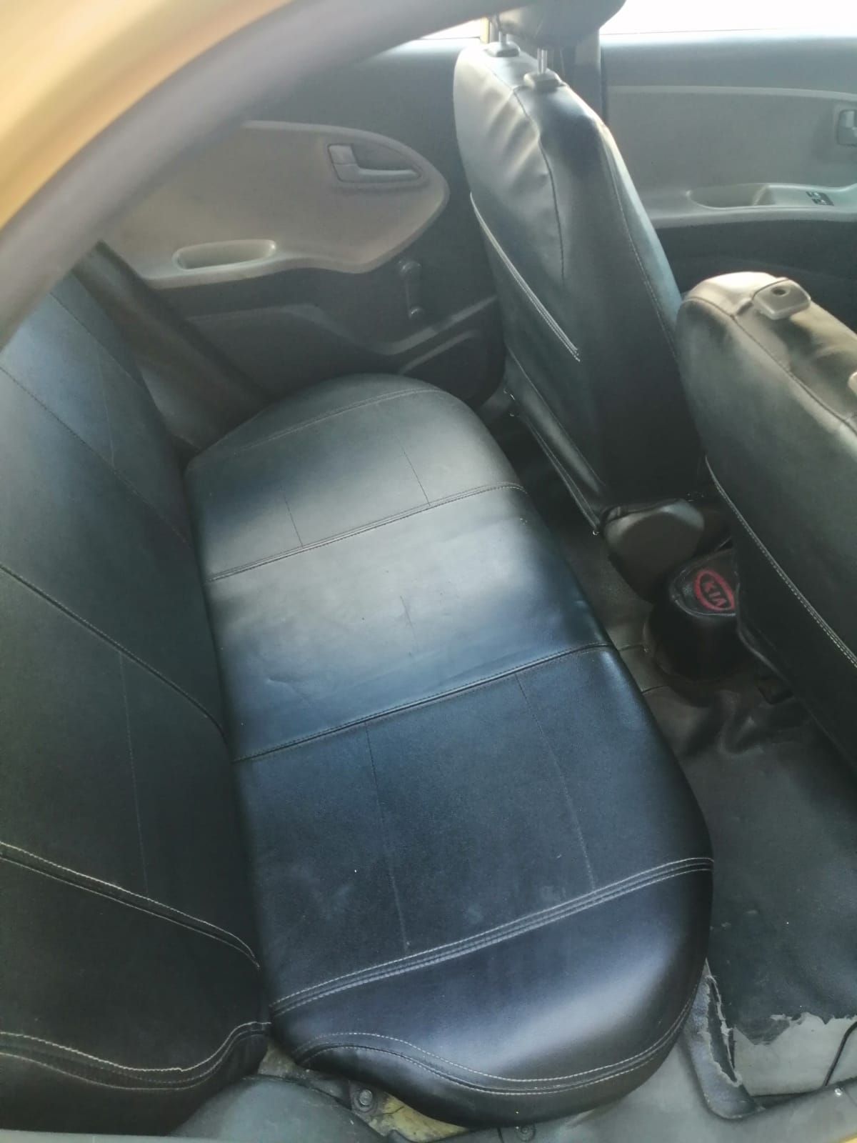Kia Picanto Hatchback Ekotaxi + lx - 2015