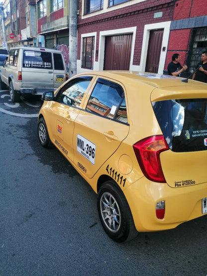 Kia Picanto Hatchback Ekotaxi + lx - 2015