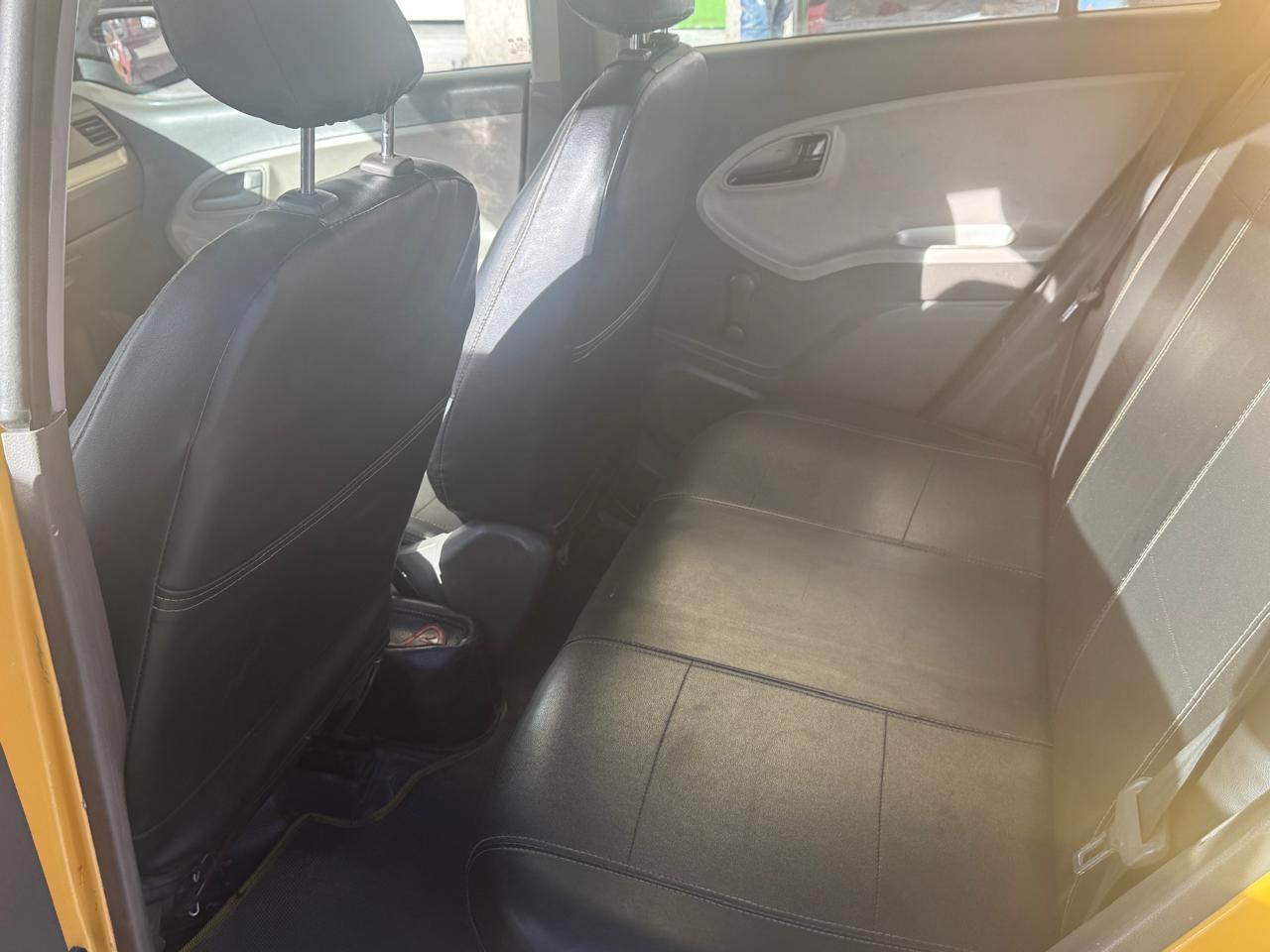 Kia Picanto Hatchback Ekotaxi + lx - 2015