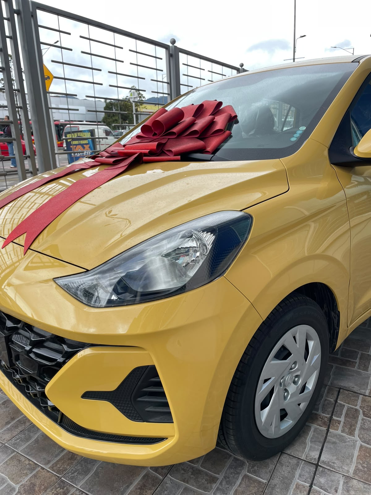 Hyundai Grand I10 Hatchback 1.2 - 2027