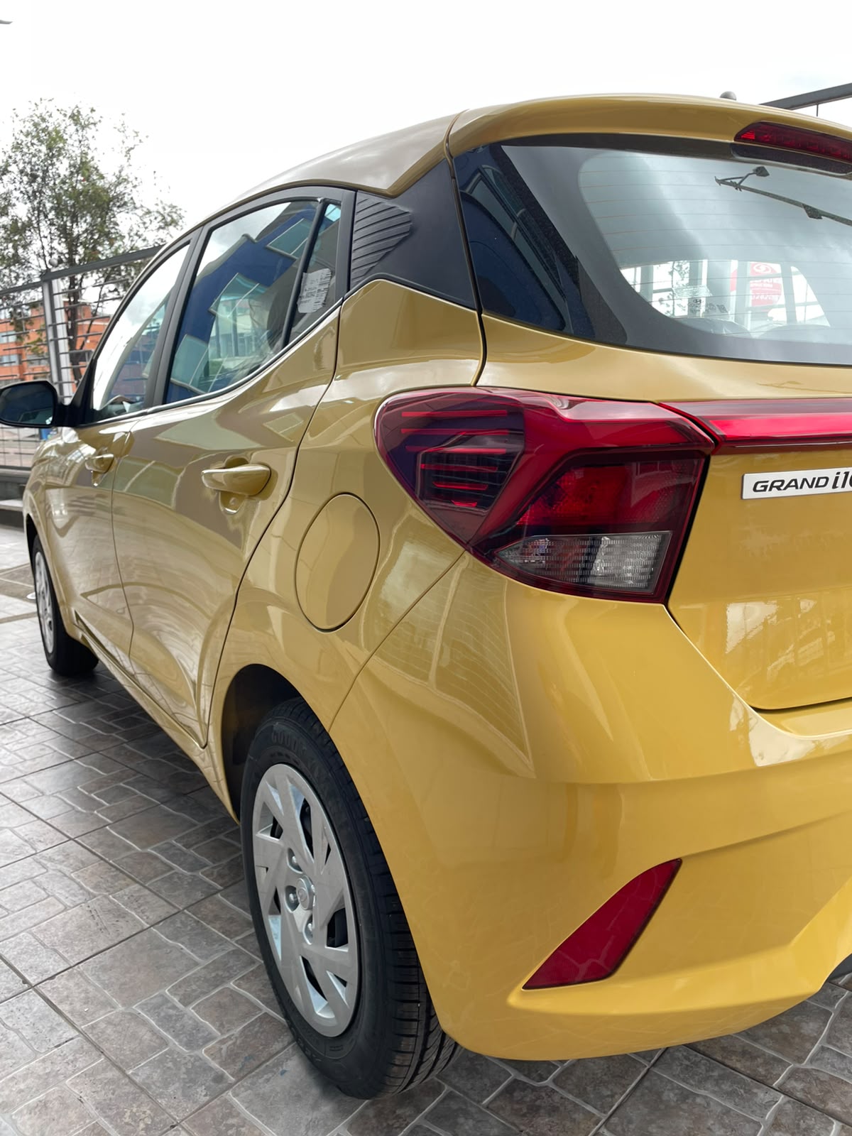 Hyundai Grand I10 Hatchback 1.2 - 2027